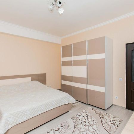 Apartament Spatios In Complex Residential Chisinau Exterior foto